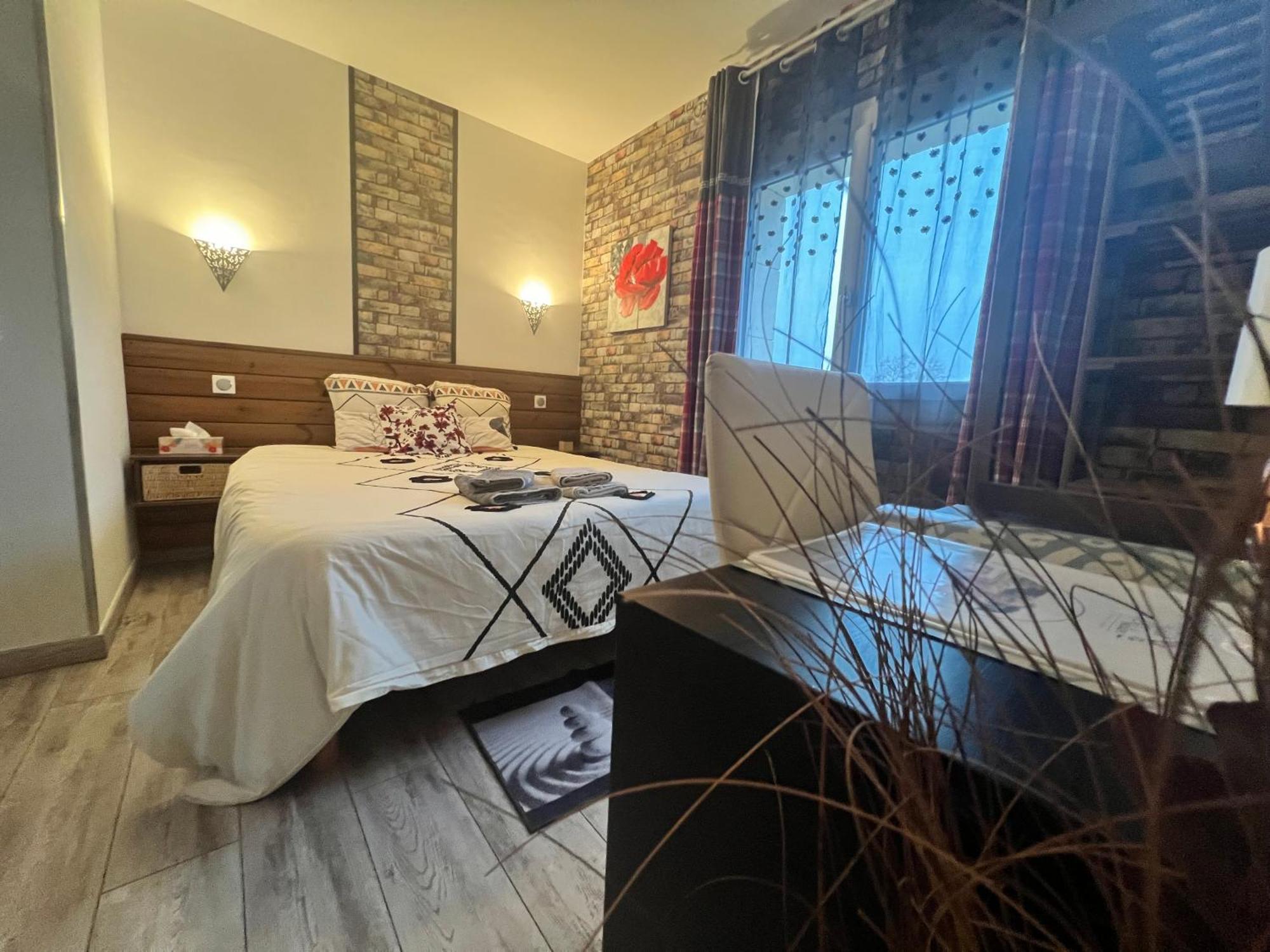 פרנה-לה-פונטיין Chambres D'Hotes Le Saint Victor - Provence, Vaucluse מראה חיצוני תמונה