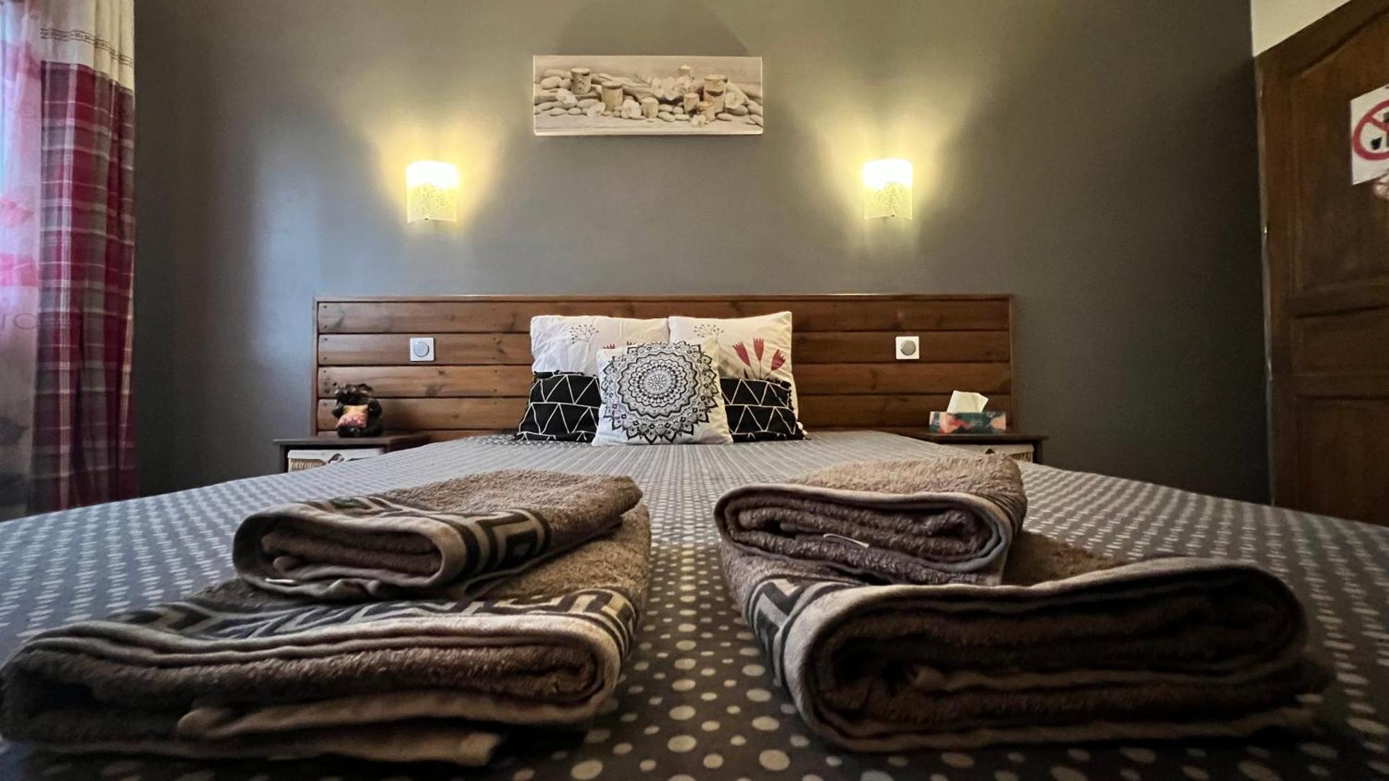פרנה-לה-פונטיין Chambres D'Hotes Le Saint Victor - Provence, Vaucluse מראה חיצוני תמונה
